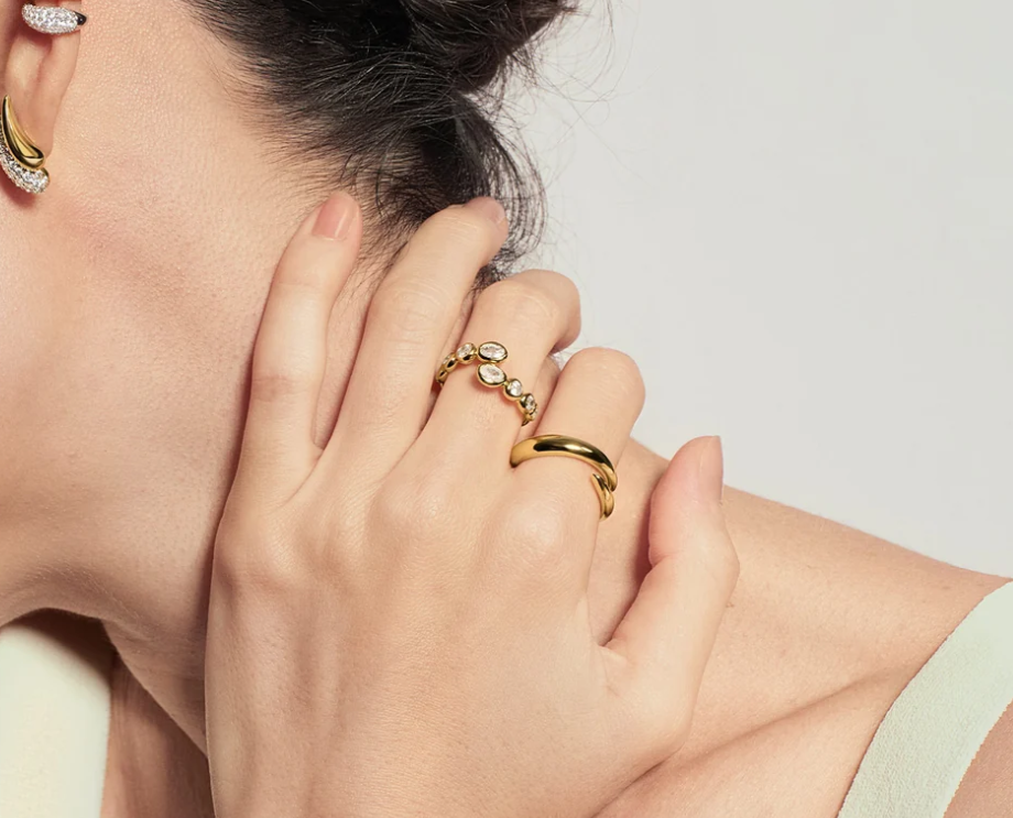 Gold Organic Pebble Spiral Bezel Adjustable Ring