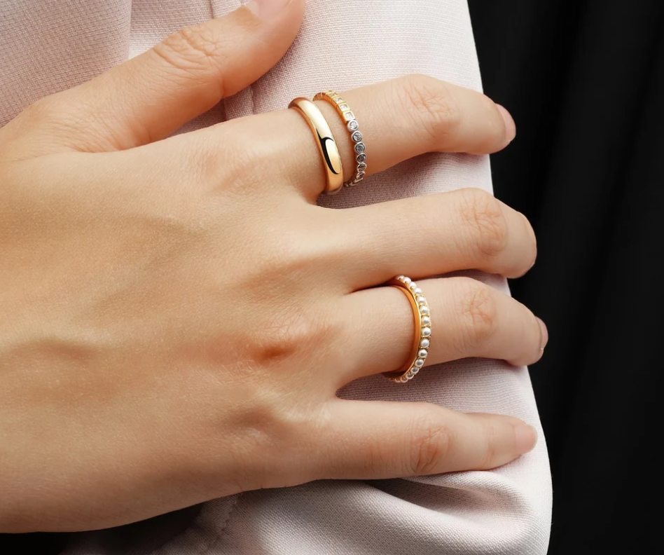 Two-Tone Square and Circle Bezel Ring